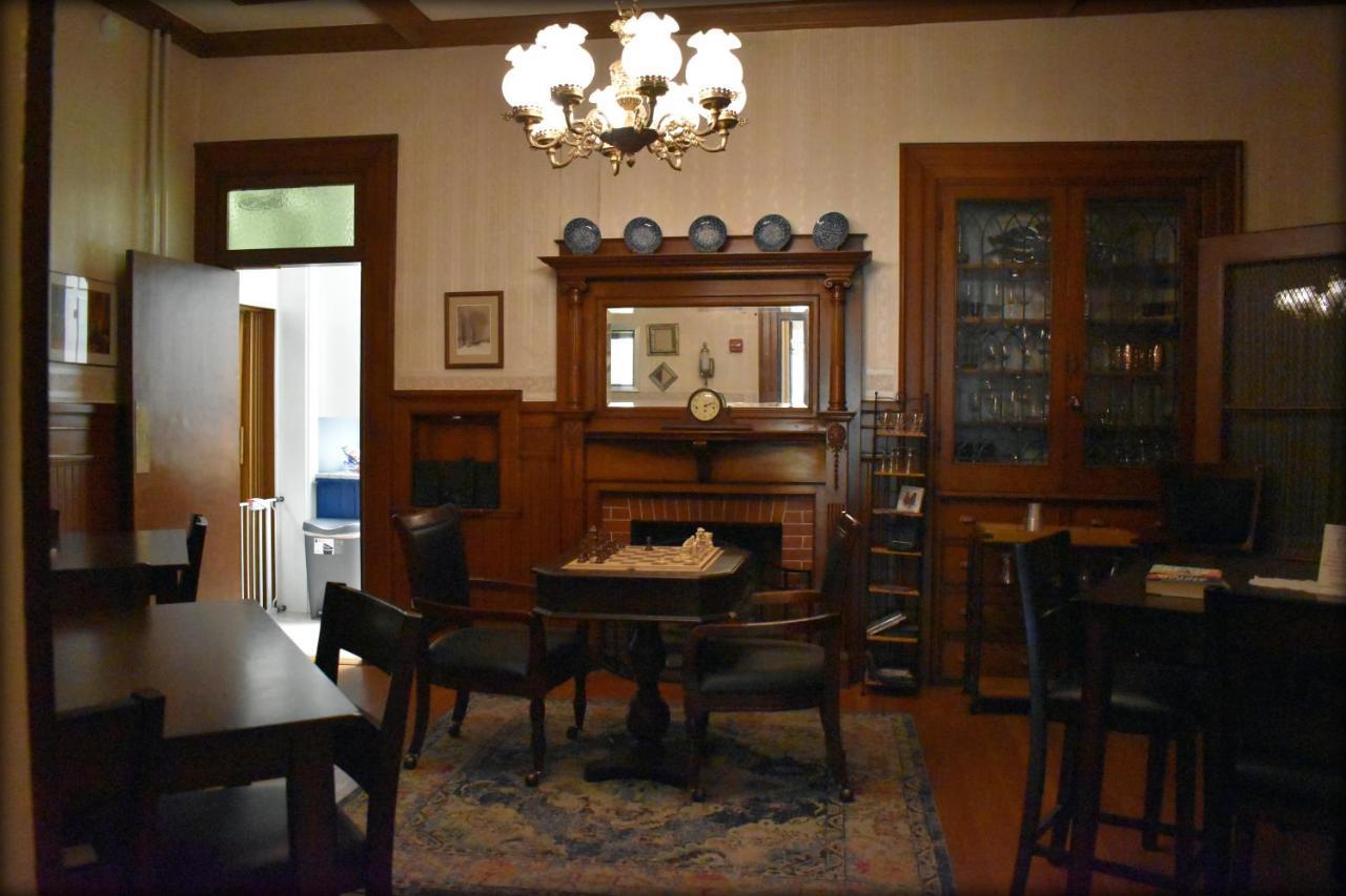 Inn At The Agora Льюистон Экстерьер фото